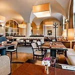 Vetruse Hotel
