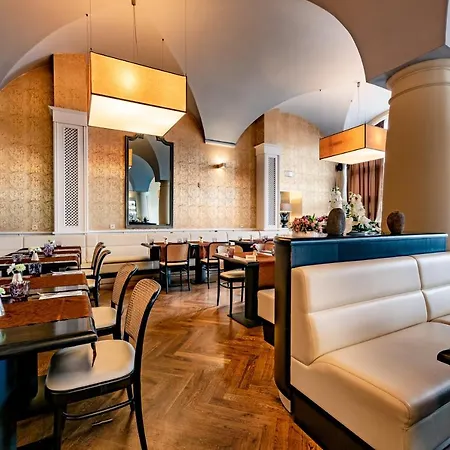 Vetruse Hotel